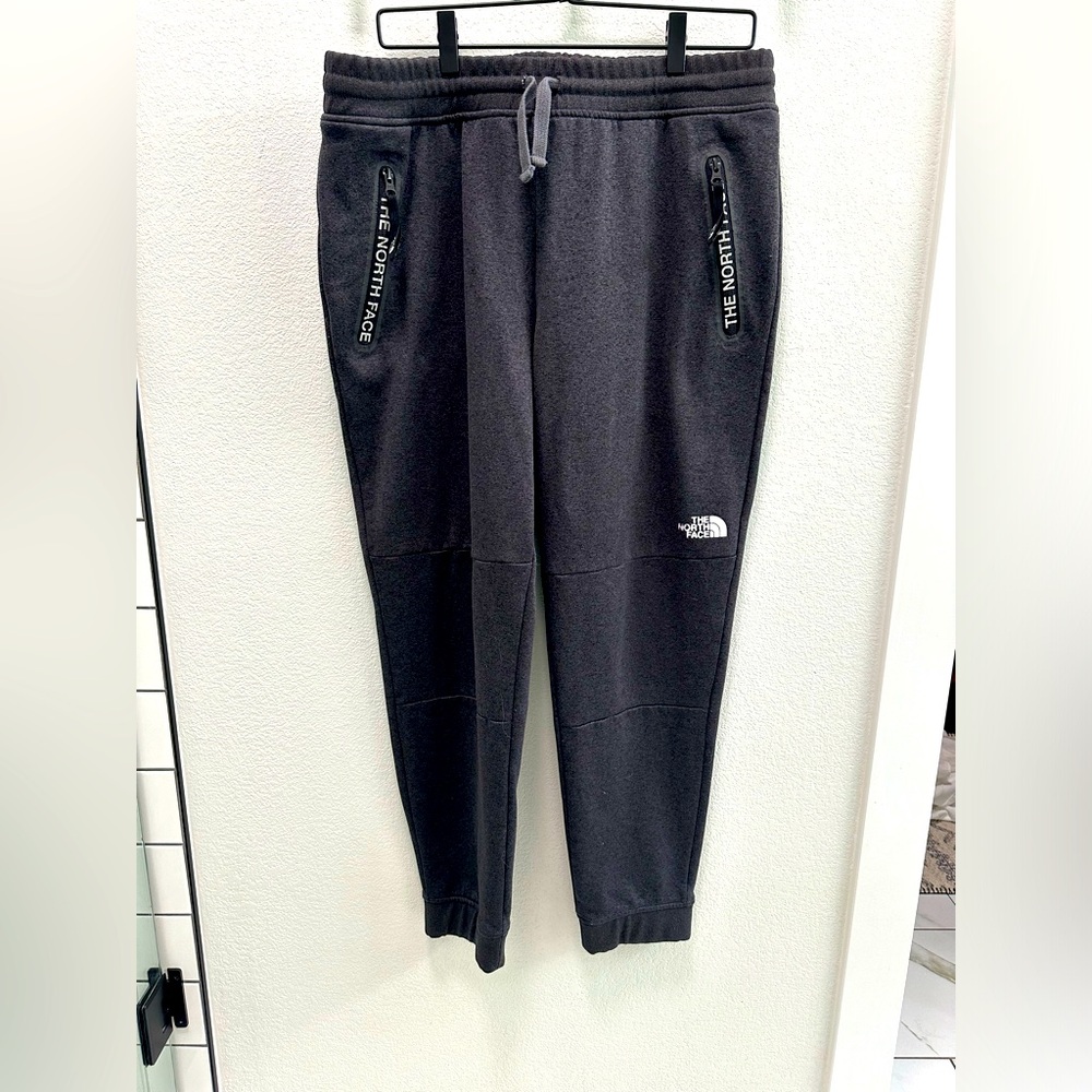 The North Face Men's Sweat Pants with Zipper Pockets - Size L
